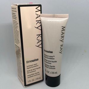 Mary Kay Timewise Luminous-Wear Foundation Bronze4